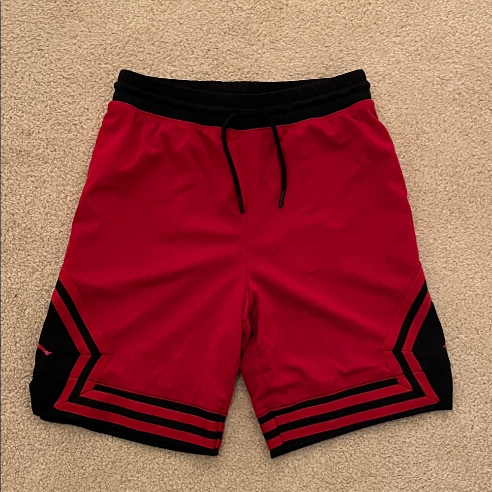 Jordan Boy’s Size Large Red and Black Athletic Shorts